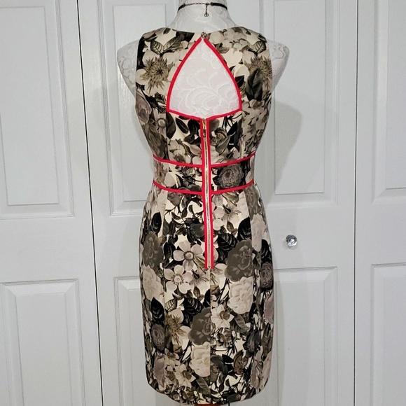 Floral Ivory/Cream, Black, Grey w/ hot pink trim tailored dress - Picture 3 of 13